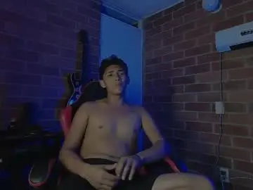 Chaturbate Live Porn of ethann2_