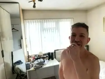 Chaturbate Live Sex Cam of hornylondo