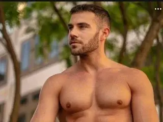 Streamate Sex Cam of alphahhunk
