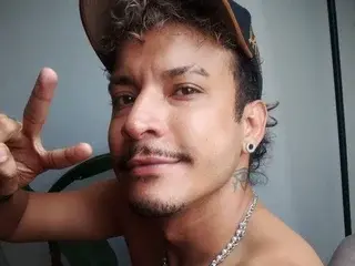 Streamate Sex Cam of MorisogBIG20