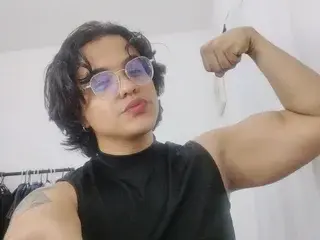 Streamate Watch Live Sex Cams of dan_blossom