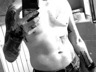 Streamate Watch Live Sex Cams of Mr_B_Naughty