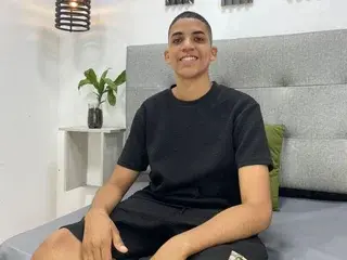 Streamate Adult Webcam of LukazCaballero