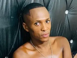 Streamate Free Porn Cam of WhisperingWoof