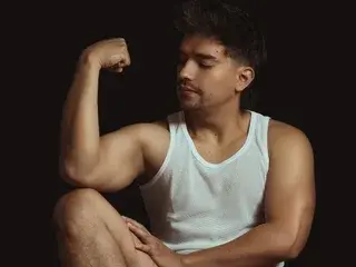 Streamate Live Porn of Ian_Davis