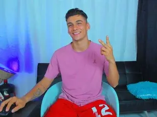 Streamate Private Sex Chat of max_wild18