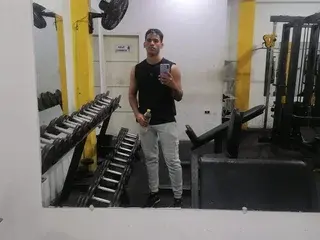 Streamate Free Live Porn of AlejandroHoot