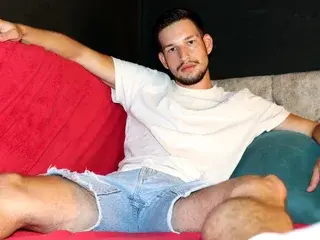 Streamate Watch Live Sex Cams of LeonVane