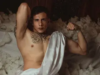 Streamate Watch Live Sex Cams of Dustin_Sonne