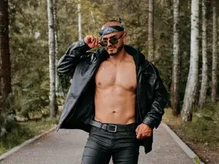 Streamate Free Live Porn of Magnus_Clark