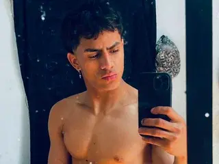 Streamate Free Porn Cam of juanjo_bigcock