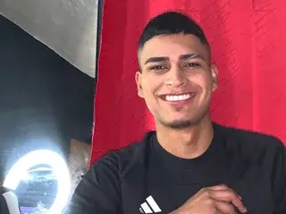Streamate Free Live Porn of MaicolHurtado22