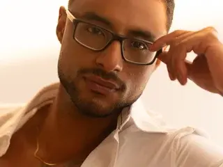 Streamate Sex Chat of Liam_Garcia