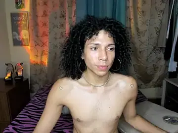 Stripchat Adult Webcam of Angel_White25