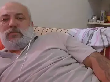 Stripchat Free Porn Cam of husoizmir