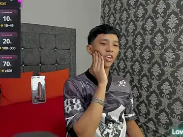 Stripchat Watch Live Sex Cams of Little_Twink19x