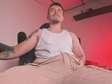 Stripchat Free Live Porn of james_connor2