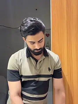 Stripchat Sex Cam of Royalboy_03