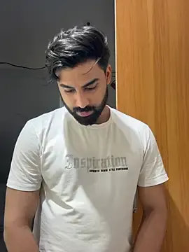 Stripchat Sex Cam of Royalboy_03