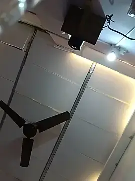 Stripchat Sex Chat of MR_Fapprr
