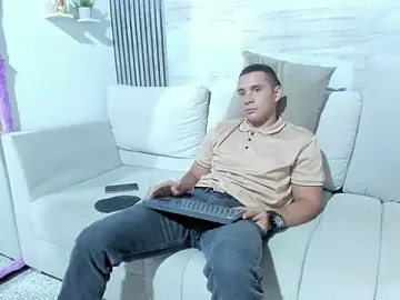 Stripchat Sex Cam of dylan_viper
