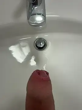 Stripchat Live Sex of Brokerfun@xh