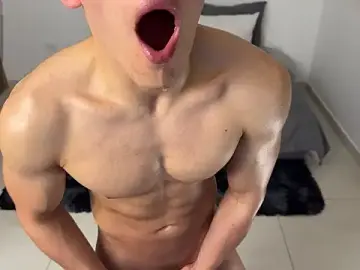 Stripchat Sex Cam of Maxx_Lancaster