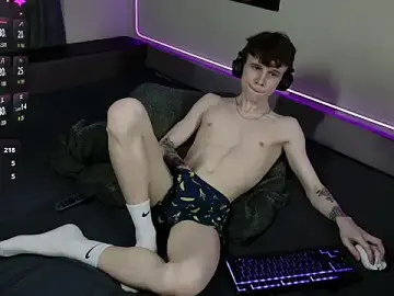 Stripchat Adult Webcam of Reisy7