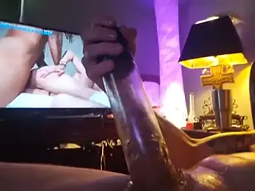 Stripchat Adult Webcams of ThatPlatinumD