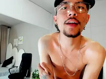 Stripchat Best live sex cam show of jake_miller__