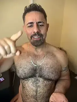 Stripchat Free Porn Cam of wolfbucker