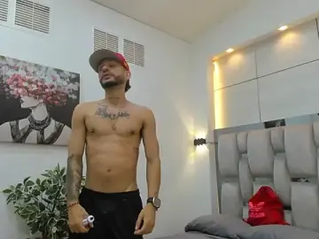 Stripchat Watch Live Sex Cams of denis_winslow