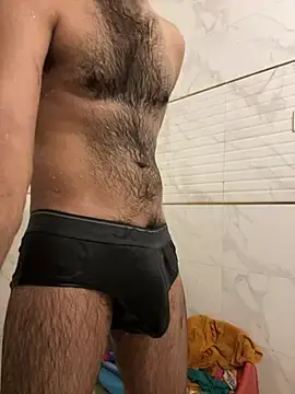 Stripchat Adult Webcam of ALWAYSHORNYDADDY