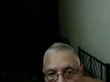 Stripchat Live Sex Cam of 100Tauros