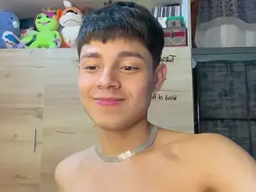 Stripchat Free Live Porn of Andy_Belier23