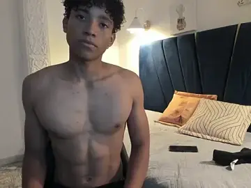 Stripchat Nude Webcam of michael_cum23