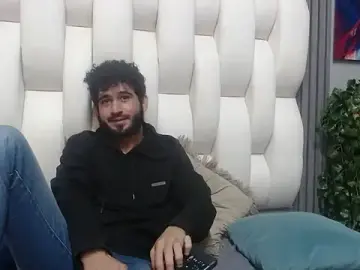 Stripchat Watch Live Sex Cams of aaron_jones_1