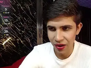 Stripchat Free Porn Cam of joshua_saenz_