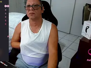 Stripchat Sex Cam of Axel_264