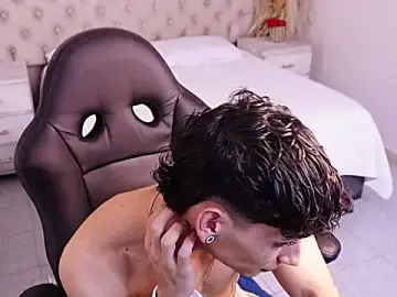 Stripchat Best live sex cam show of JhoanLeandro