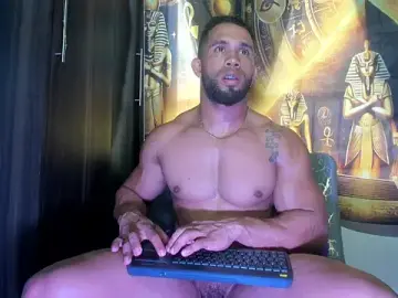 Stripchat Best live sex cam show of Massimo_Cruz