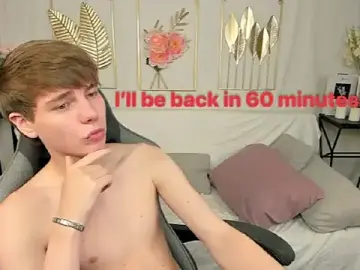Stripchat Live Sex of andyyzzz