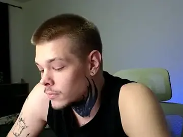 Stripchat Adult Webcam of DENIS_HERE
