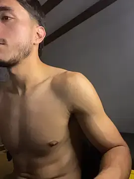 Stripchat Sex Cam of LIAM_COLT