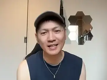 Stripchat Live Sex Cam of ken_0927