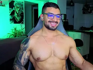 Stripchat Best Webcam of Michael_Diamond
