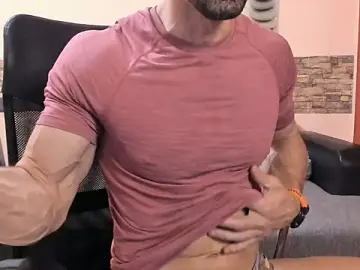 Stripchat Free Porn Cam of HotHunkTrainer