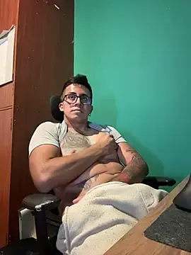 Stripchat Adult Video Chat of Andy_n_cat