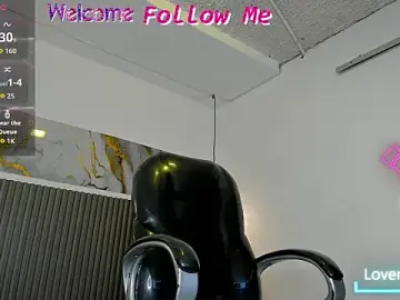Stripchat Adult Webcams of Dyla_n18