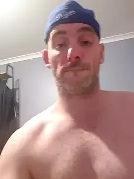 Stripchat Live Sex Cam of j3rkin4u86